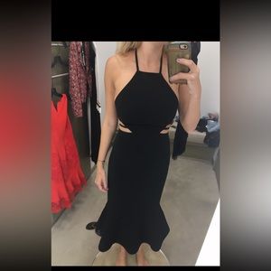 Perfect cinq a sept cocktail /black tie dress, flattering and sexy
